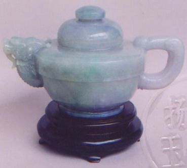 翡翠《壺》