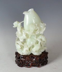 白玉《鯉魚花插》